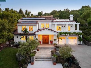 128 Oak Rd, Orinda, CA 94563