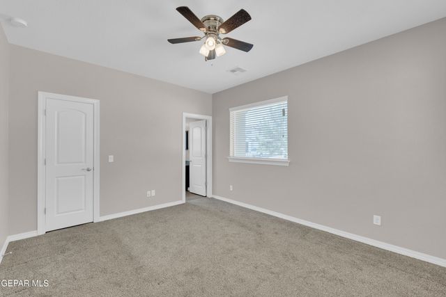 525 VALLEY PLUM Avenue, El Paso, TX 79932