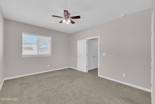 525 VALLEY PLUM Avenue, El Paso, TX 79932
