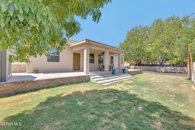 525 VALLEY PLUM Avenue, El Paso, TX 79932