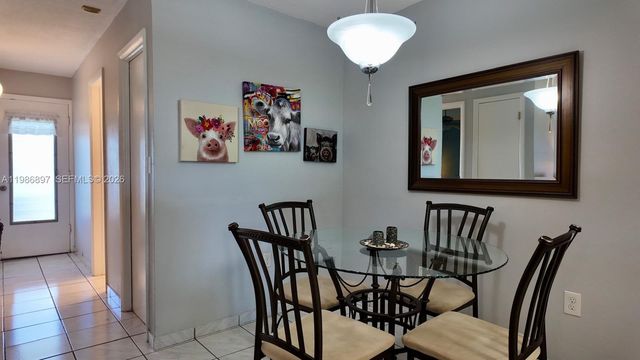 16901 NE 13th Ave 307, Miami, FL 33162