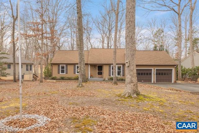 28 OUT OF BOUNDS RD, Palmyra, VA 22963