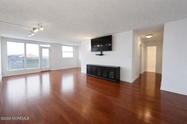 675 Ocean Avenue N 6M, Long Branch, NJ 07740