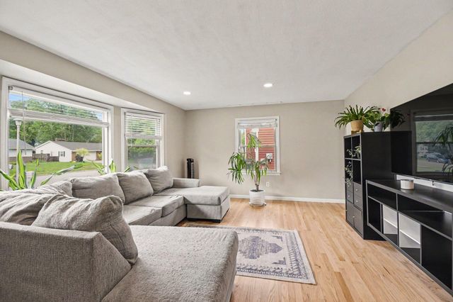 3534 Algonac Drive Sw, Grandville City, MI 49418