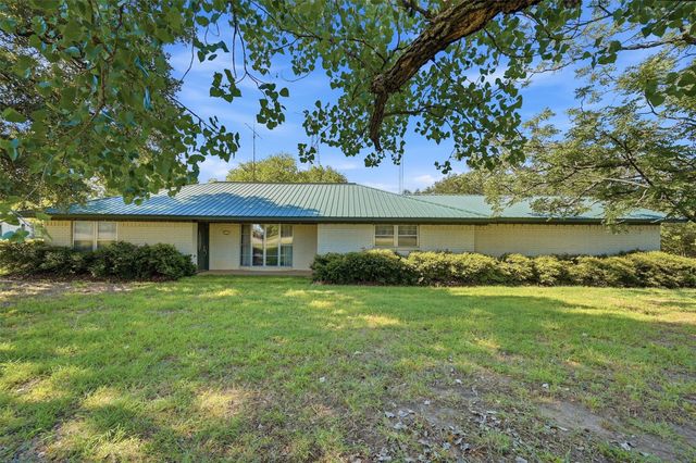 1746 Fm 678, Gainesville, TX 76240