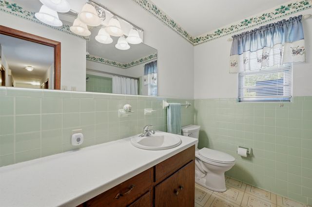 1746 Fm 678, Gainesville, TX 76240