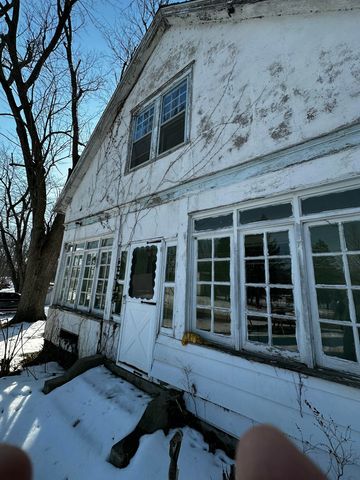 50022 M-40, Paw Paw, MI 49079