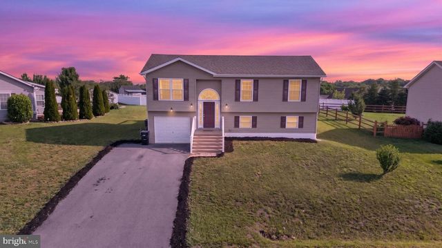 481 IVES ST, Martinsburg, WV 25405