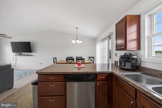 481 IVES ST, Martinsburg, WV 25405