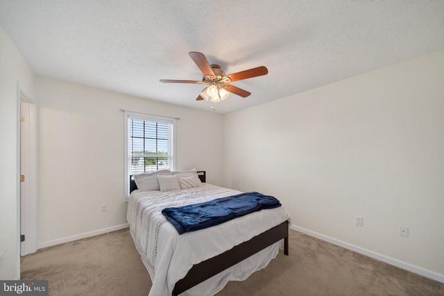 481 IVES ST, Martinsburg, WV 25405