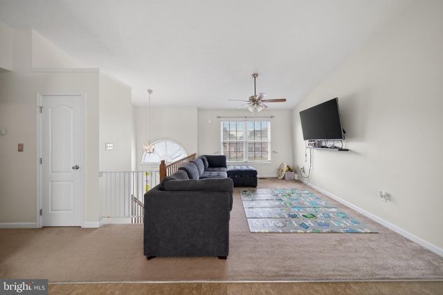 481 IVES ST, Martinsburg, WV 25405