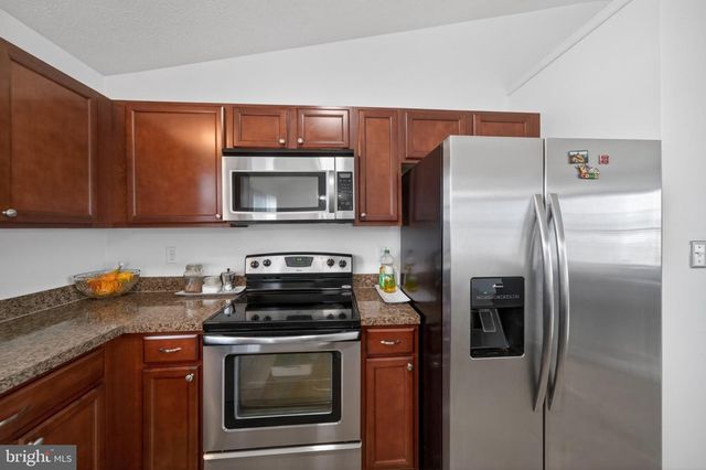 481 IVES ST, Martinsburg, WV 25405