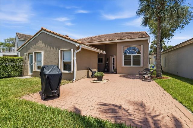 15670 SW 16th Court, Pembroke Pines, FL 33027