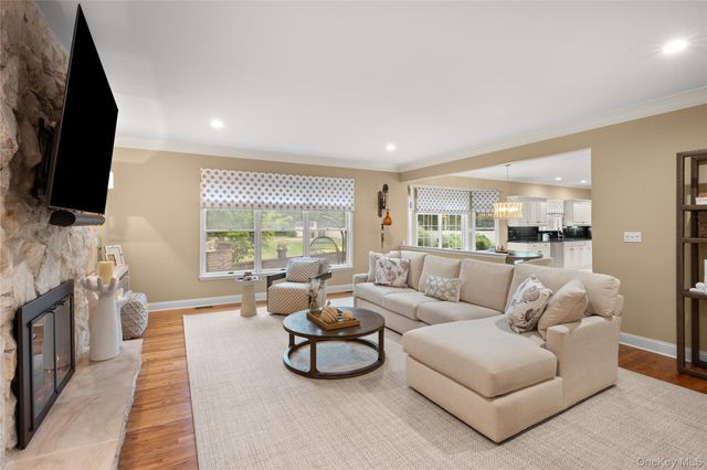 56 Sage Hollow Court, Dix Hills, NY 11746