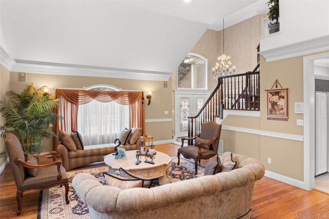 56 Sage Hollow Court, Dix Hills, NY 11746