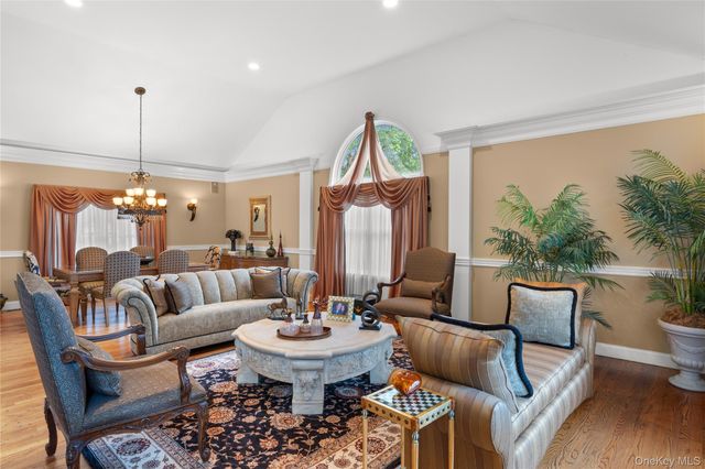 56 Sage Hollow Court, Dix Hills, NY 11746