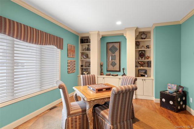 56 Sage Hollow Court, Dix Hills, NY 11746