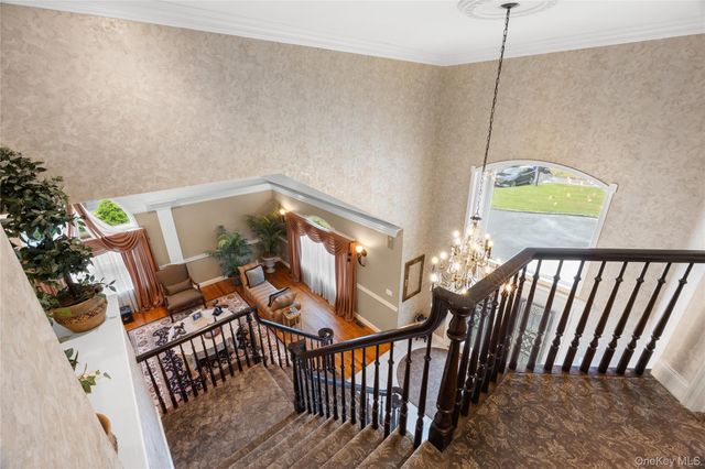 56 Sage Hollow Court, Dix Hills, NY 11746