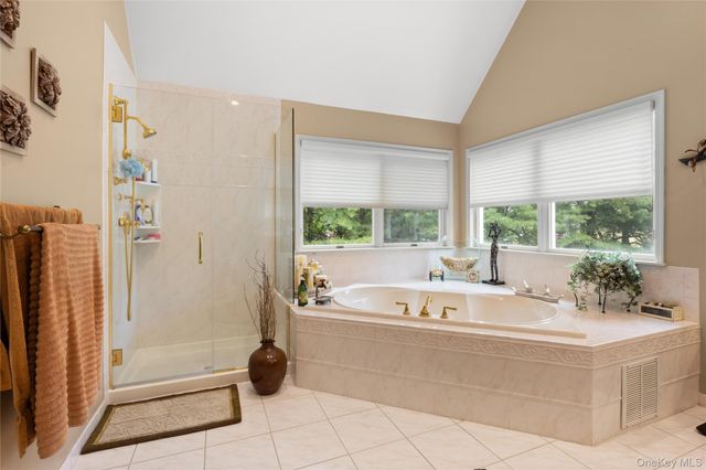 56 Sage Hollow Court, Dix Hills, NY 11746