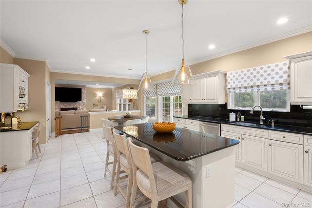 56 Sage Hollow Court, Dix Hills, NY 11746