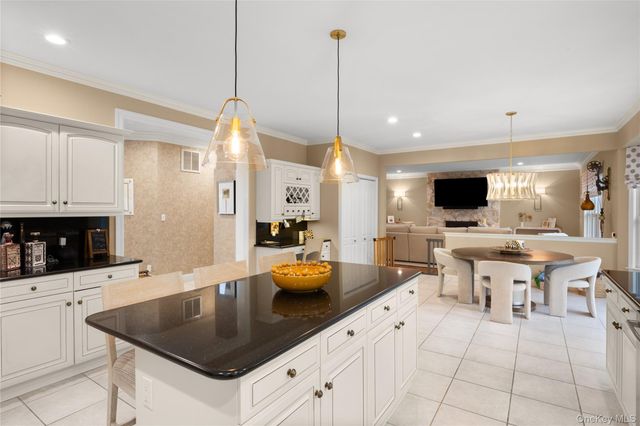 56 Sage Hollow Court, Dix Hills, NY 11746