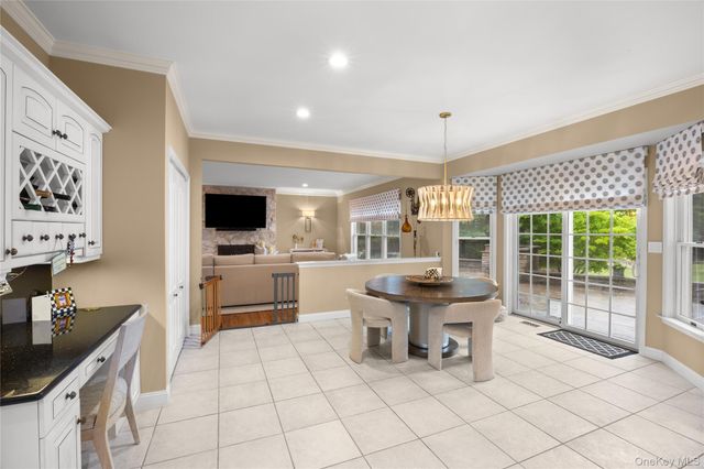 56 Sage Hollow Court, Dix Hills, NY 11746