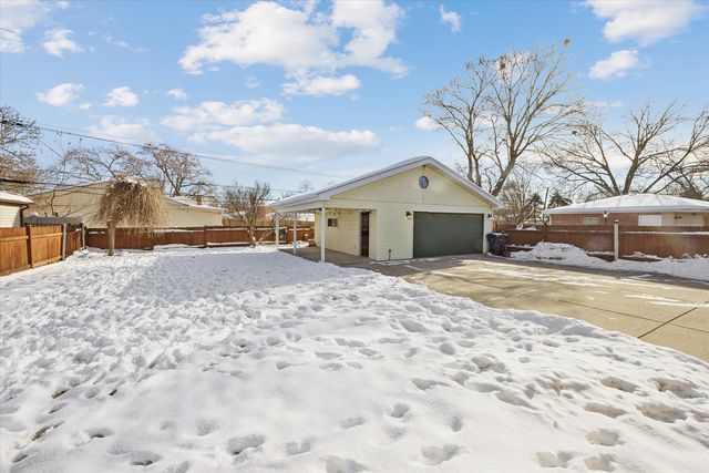 5123 Wolfe Drive, Oak Lawn, IL 60453