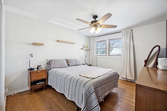 5123 Wolfe Drive, Oak Lawn, IL 60453