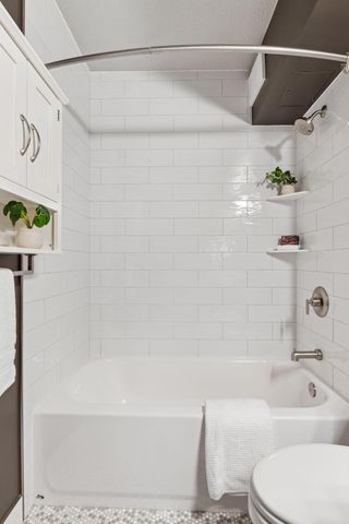 400 Groveland Avenue 708, Minneapolis, MN 55403