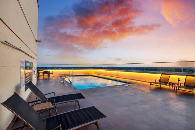 400 Groveland Avenue 708, Minneapolis, MN 55403