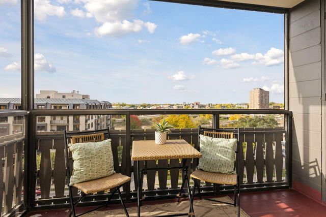 400 Groveland Avenue 708, Minneapolis, MN 55403