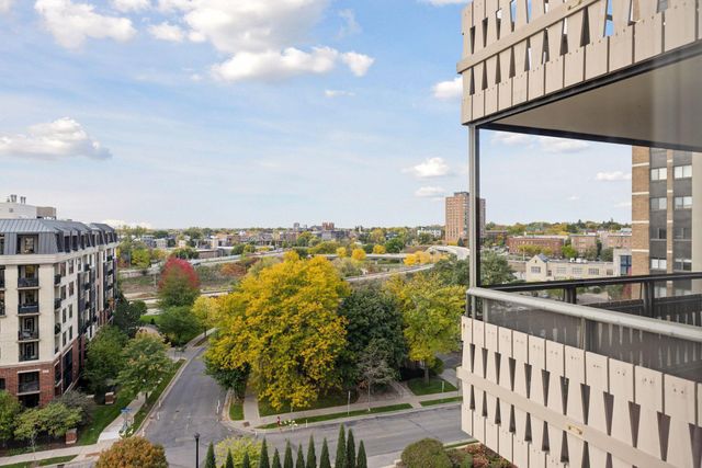 400 Groveland Avenue 708, Minneapolis, MN 55403