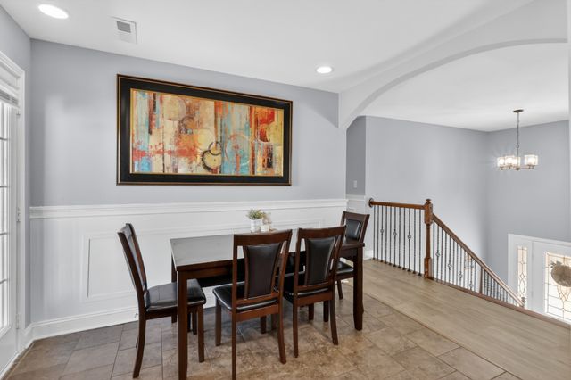 1049 Charles Thomas Dr, Clarksville, TN 37042