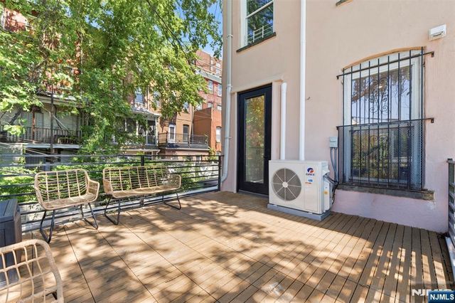 85 Union Street 2nd Floor, Jersey City, NJ 07304