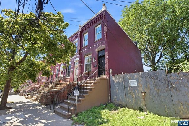 85 Union Street 2nd Floor, Jersey City, NJ 07304