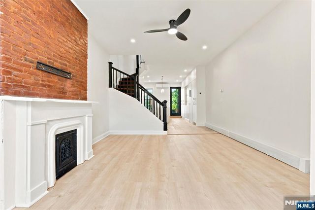 85 Union Street 2nd Floor, Jersey City, NJ 07304