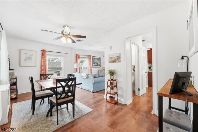 30 Genevieve Ave, Hawthorne Boro, NJ 07506