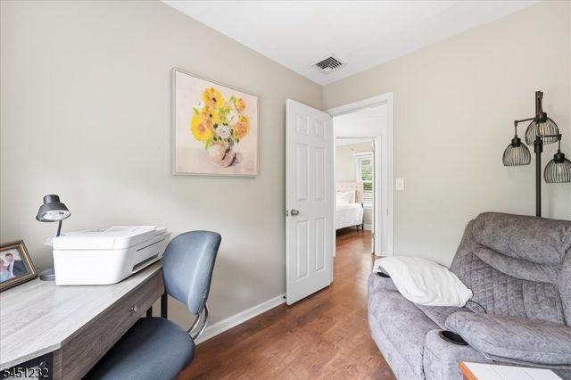 30 Genevieve Ave, Hawthorne Boro, NJ 07506