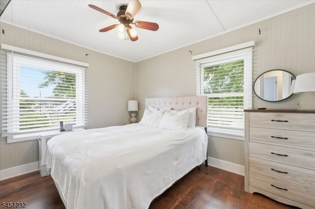 30 Genevieve Ave, Hawthorne Boro, NJ 07506