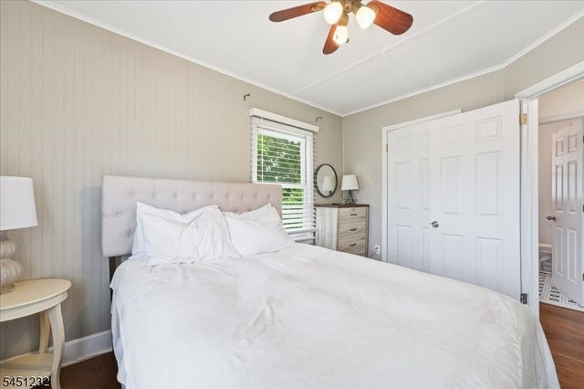 30 Genevieve Ave, Hawthorne Boro, NJ 07506