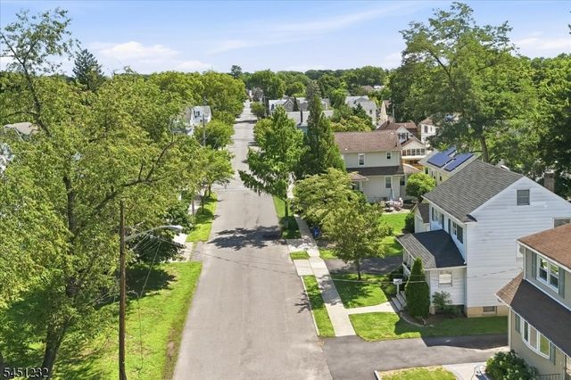 30 Genevieve Ave, Hawthorne Boro, NJ 07506