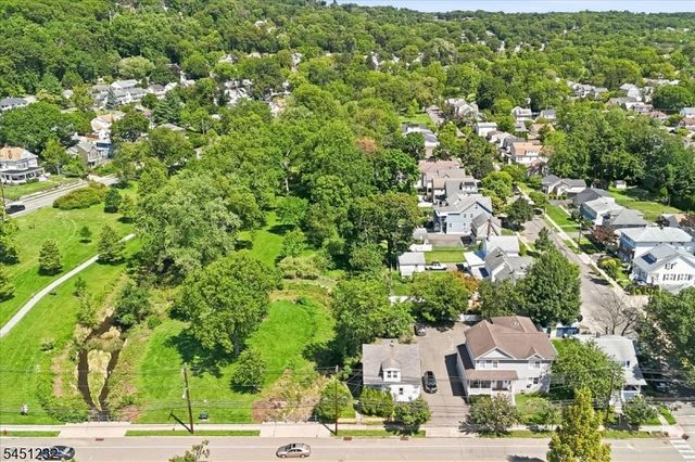 30 Genevieve Ave, Hawthorne Boro, NJ 07506