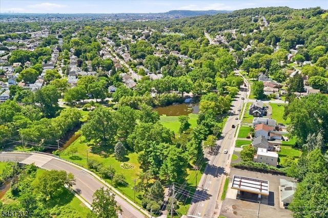 30 Genevieve Ave, Hawthorne Boro, NJ 07506