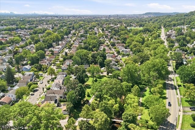 30 Genevieve Ave, Hawthorne Boro, NJ 07506