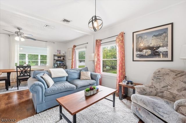 30 Genevieve Ave, Hawthorne Boro, NJ 07506