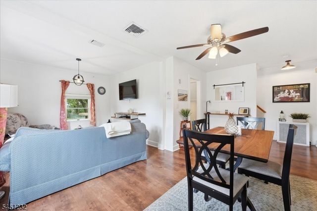 30 Genevieve Ave, Hawthorne Boro, NJ 07506