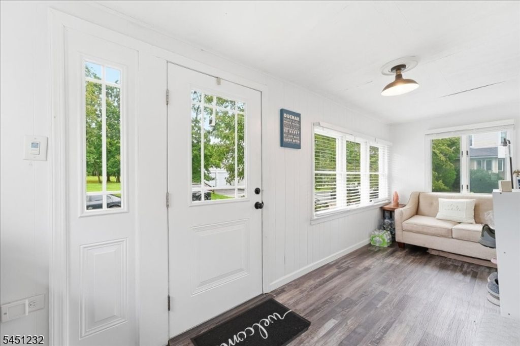 30 Genevieve Ave, Hawthorne Boro, NJ 07506 — photo 4