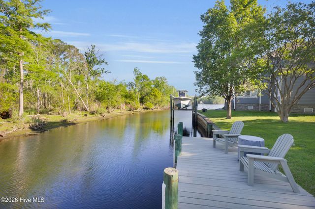 2418 Turtle Bay Drive, New Bern, NC 28562