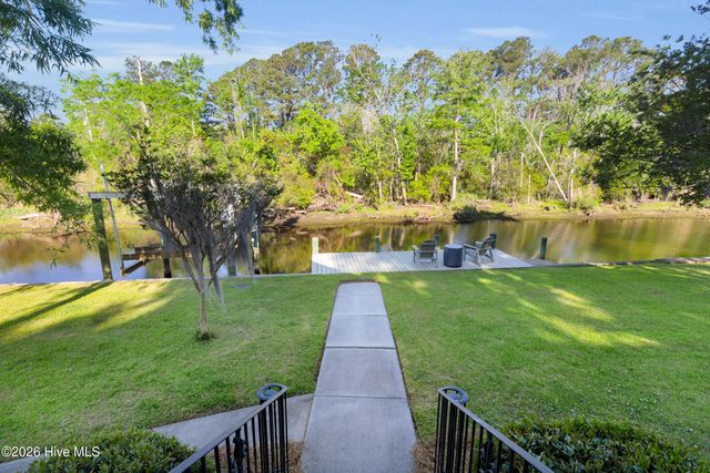 2418 Turtle Bay Drive, New Bern, NC 28562