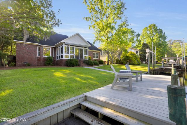 2418 Turtle Bay Drive, New Bern, NC 28562